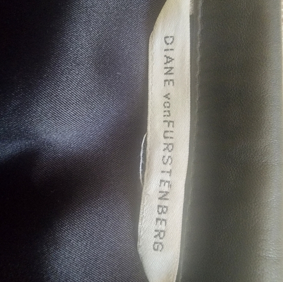 DIANE VON FURSTENBERG Black Button Front Coat 100% Leather Trim Wms Size… - Picture 6 of 7